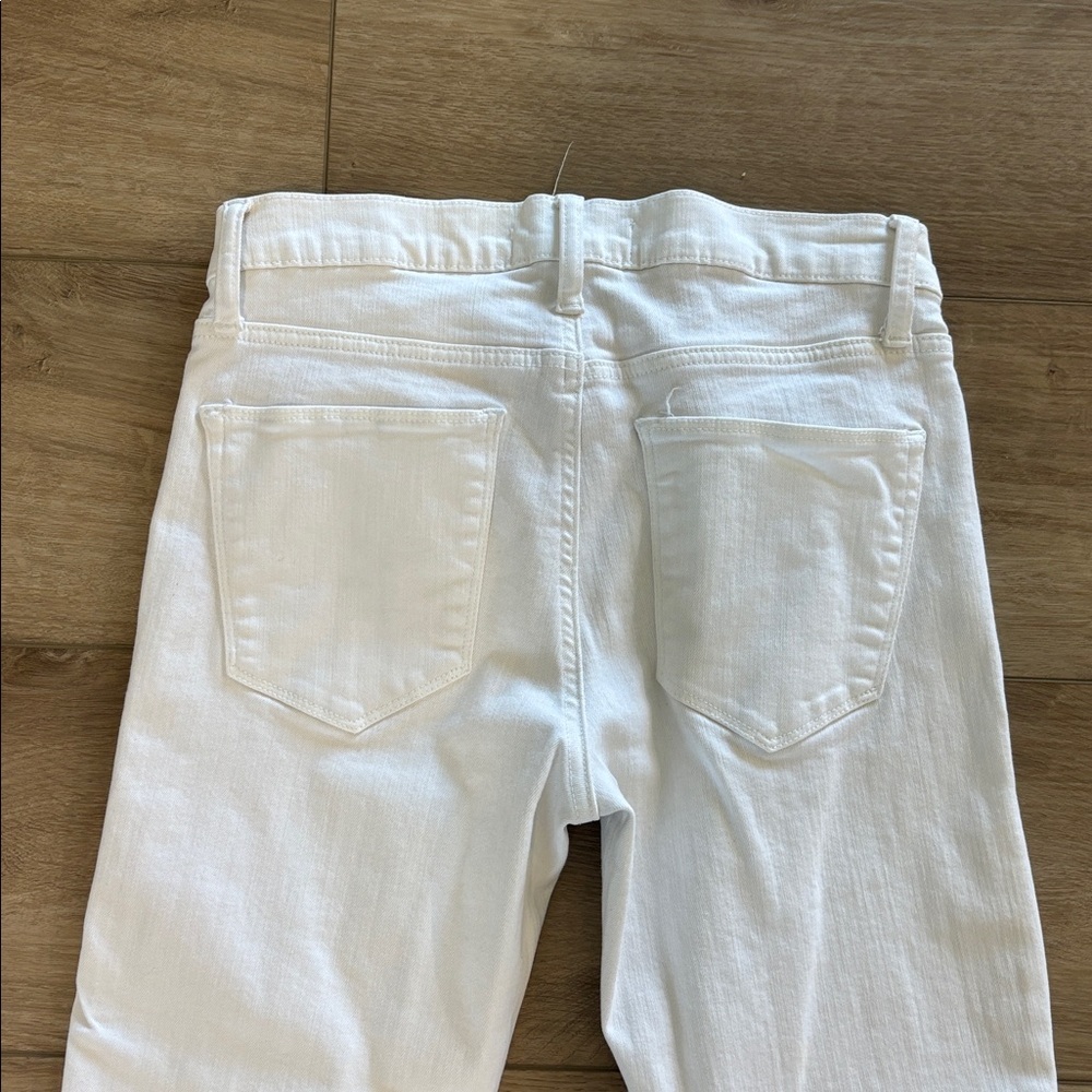 GAP True Skinny Women’s White Jeans – Size 26 Regular - Picture 9 of 9